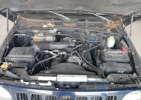 2006 Jeep Liberty Renegade from USA, damaged, VIN 1J4GL38K06W192467